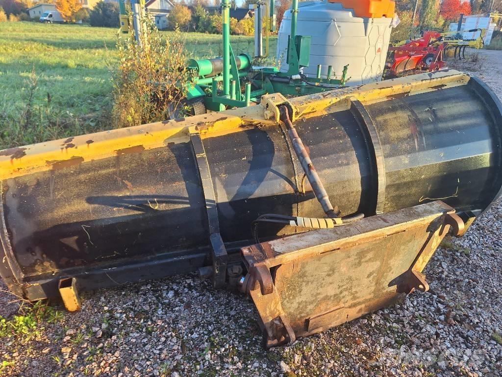  OMT 300 حراثات ونصول الجليد