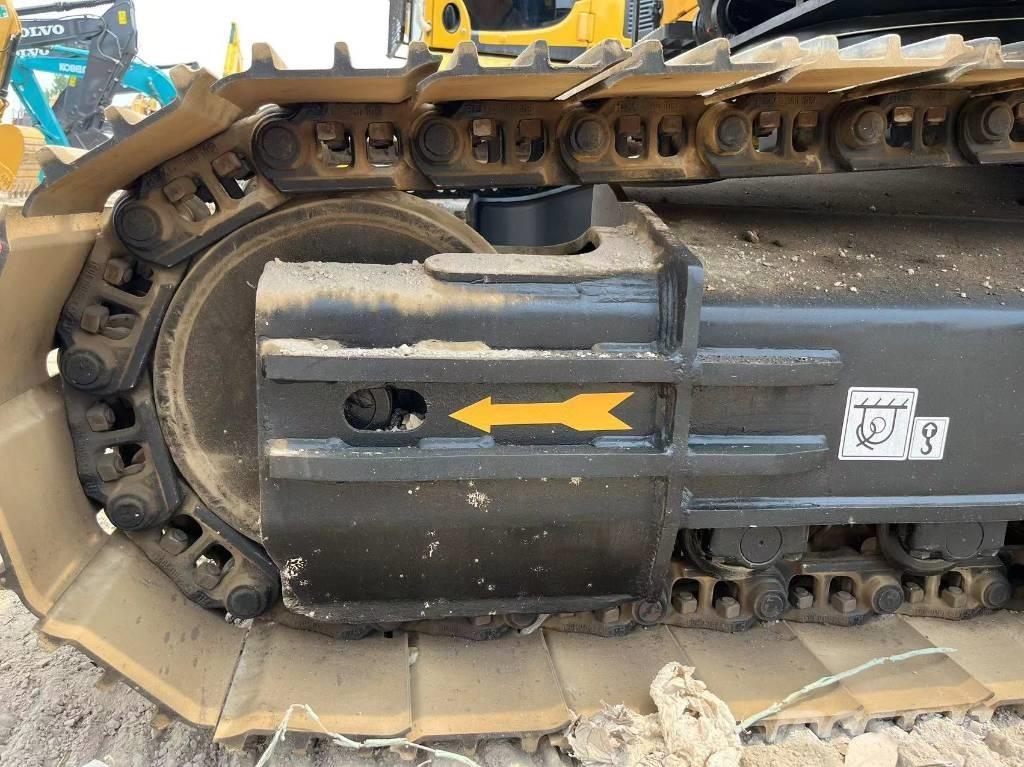 Sany SY245 حفارات زحافة