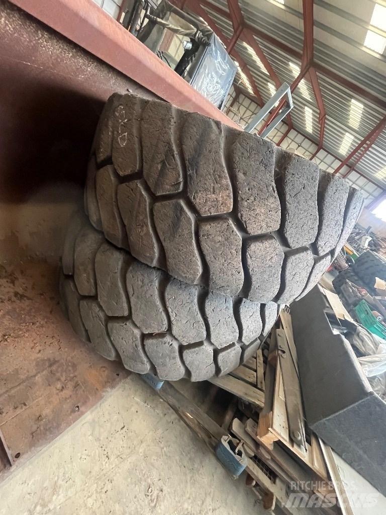 Volvo L 110 G لوادر بعجل