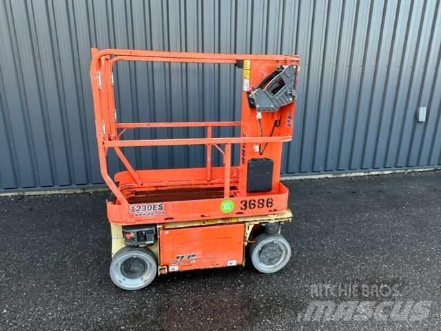 JLG 1230 ES رافعات السارية الرأسية