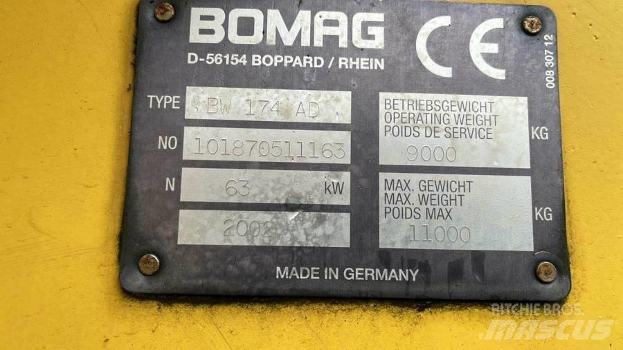 Bomag BW174 AD مداحل ثنائية الاسطوانة