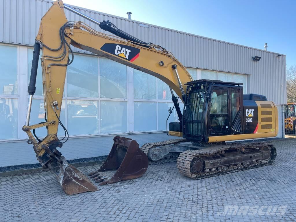 CAT 320 EL   2012 حفارات زحافة