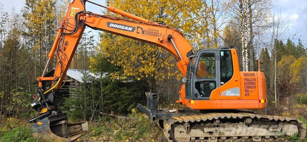 Doosan DX 235 LCR حفارات زحافة