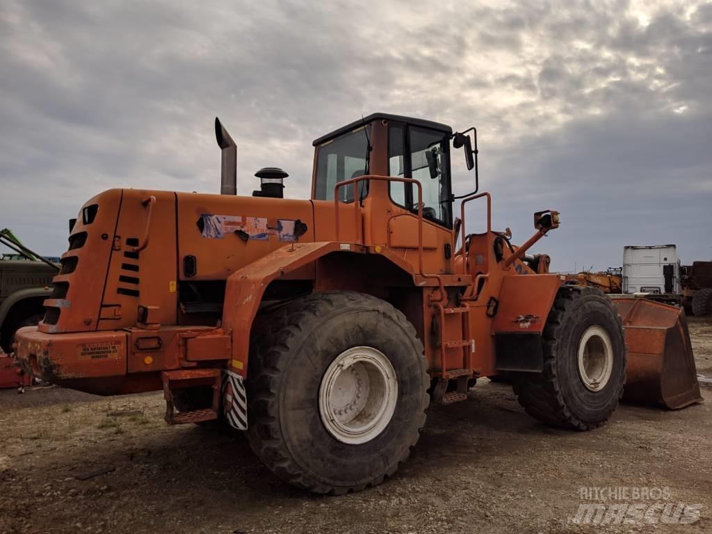 Fiat-Hitachi W 270 لوادر بعجل