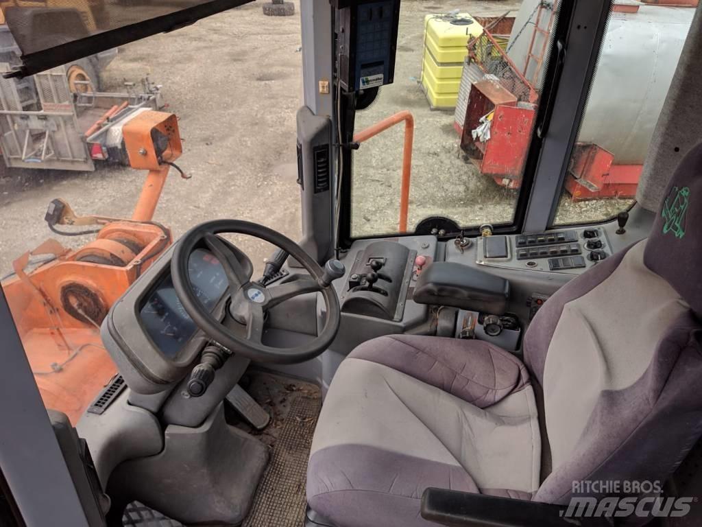 Fiat-Hitachi W 270 لوادر بعجل