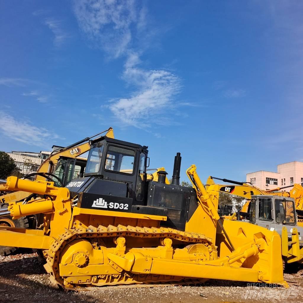 Shantui SD 32 بلدوزرات مجنزرة
