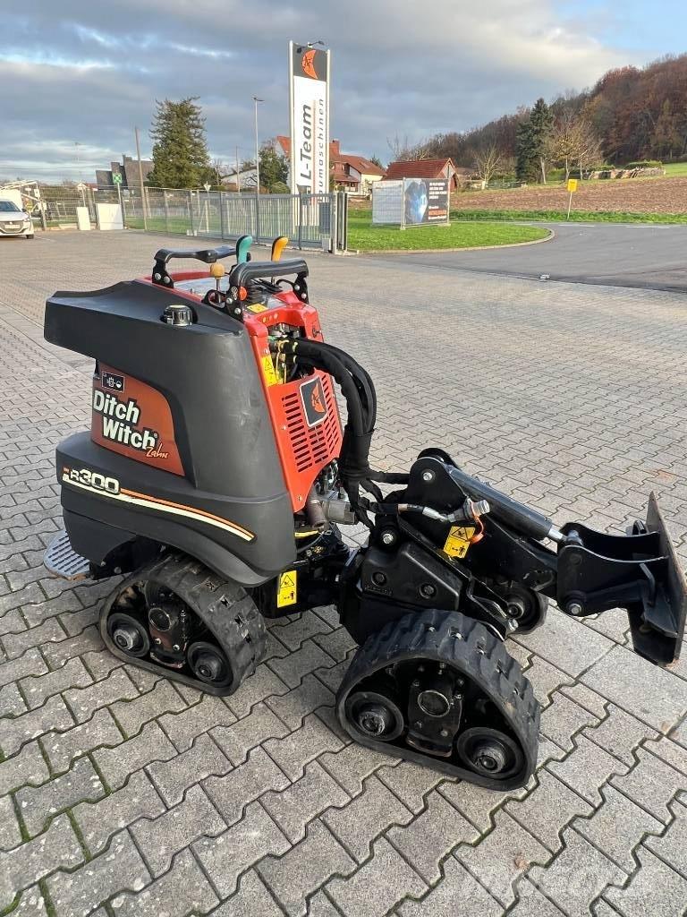 Ditch Witch R300 ماكينات حفر خنادق