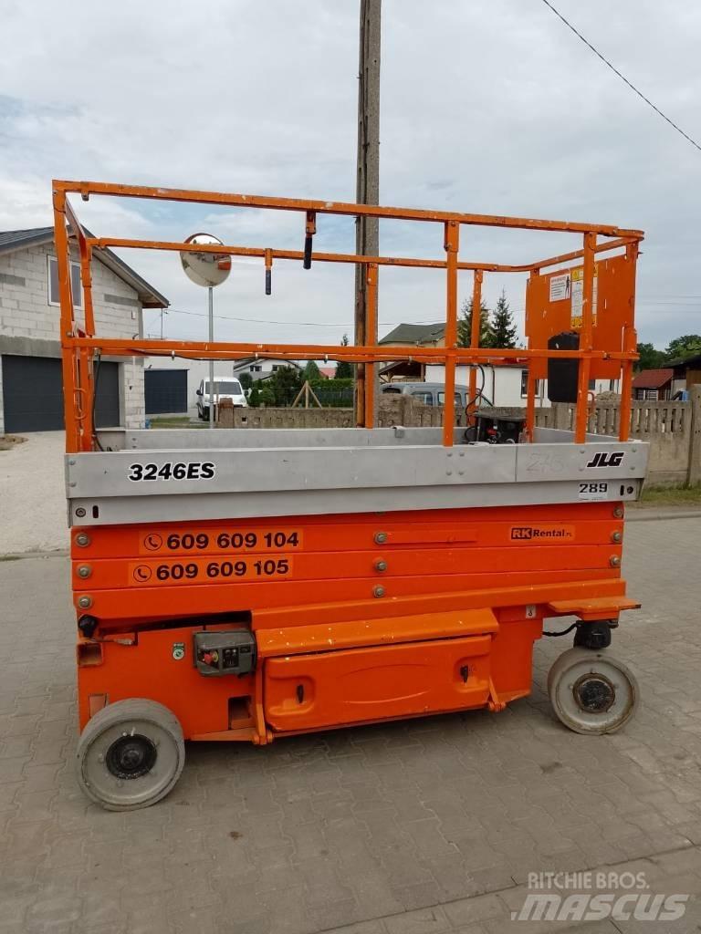 JLG 3246 ES رافعات مقصية الشكل