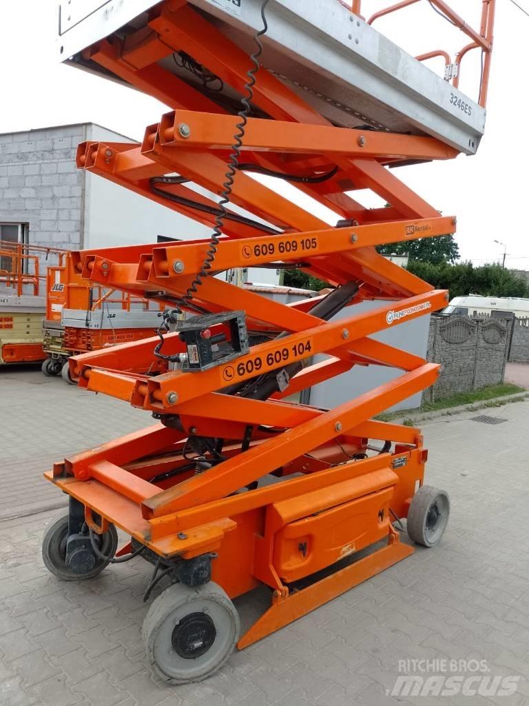 JLG 3246 ES رافعات مقصية الشكل