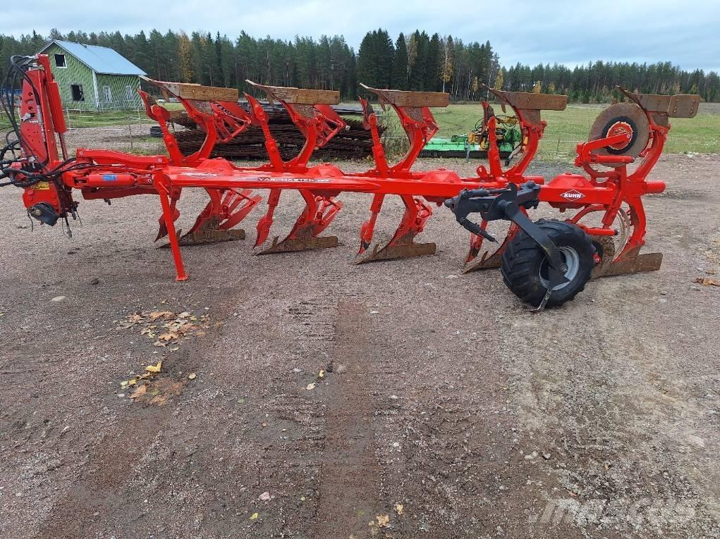 Kuhn Vari-Master 123 محاريث عكسية