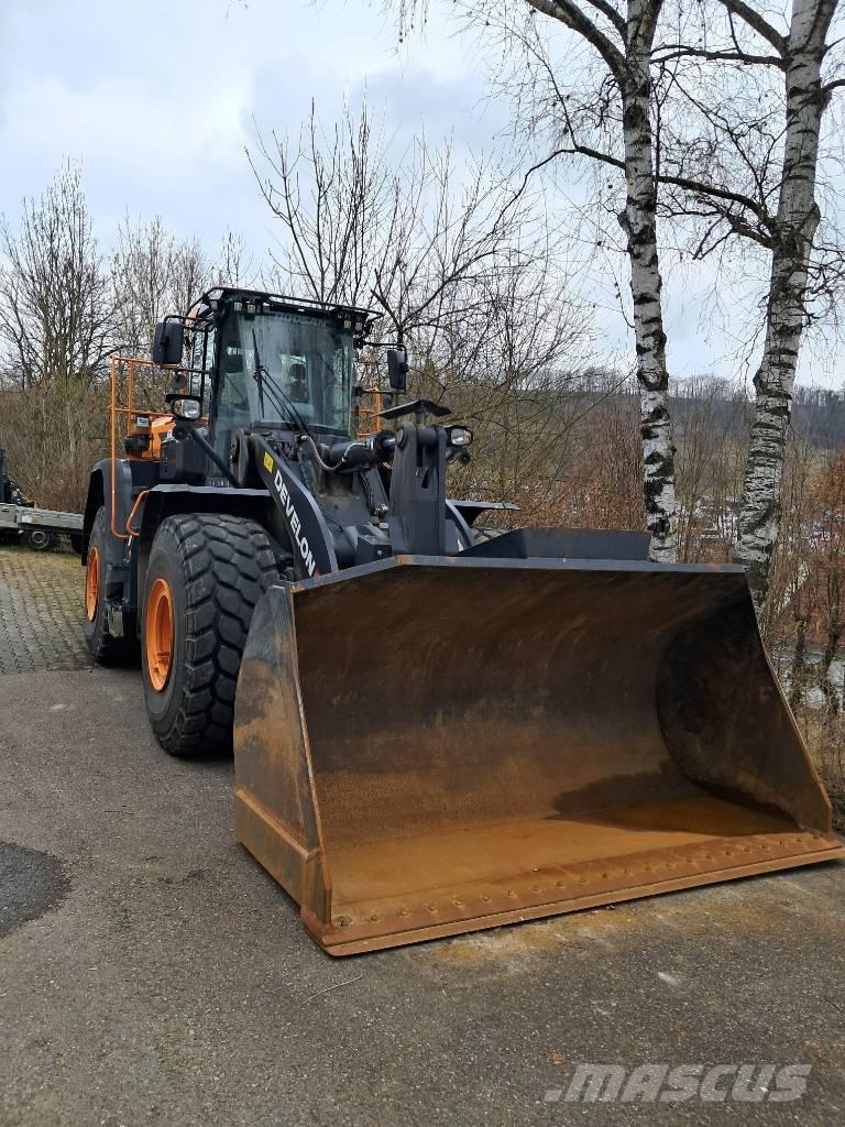 Develon DL 420 CVT-7 لوادر بعجل