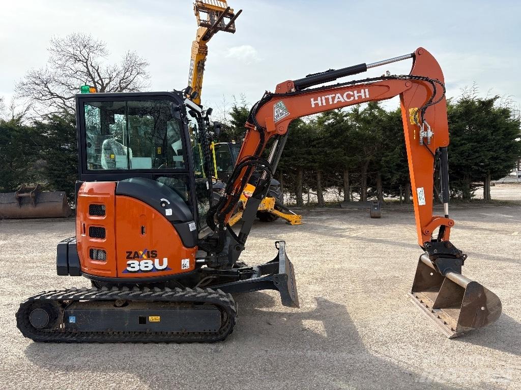 Hitachi ZX 38 U-6 حفارات صغيرة أقل من 7 طن (حفارات صغيرة)