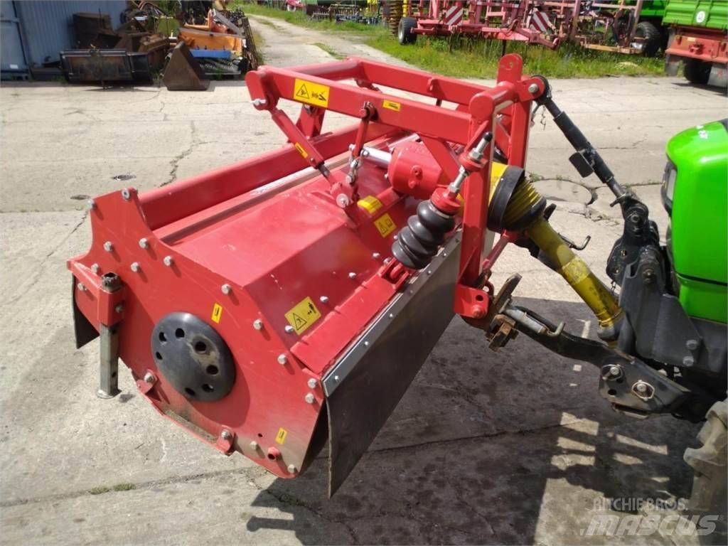 Dücker PMK 18 معدات أخرى لحصاد العلف