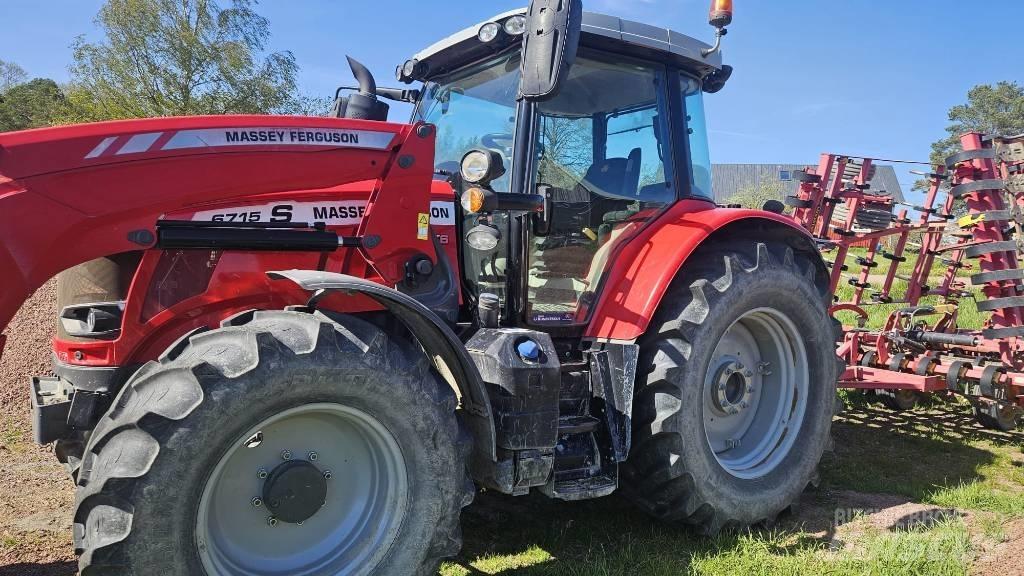 Massey Ferguson 6715 الجرارات