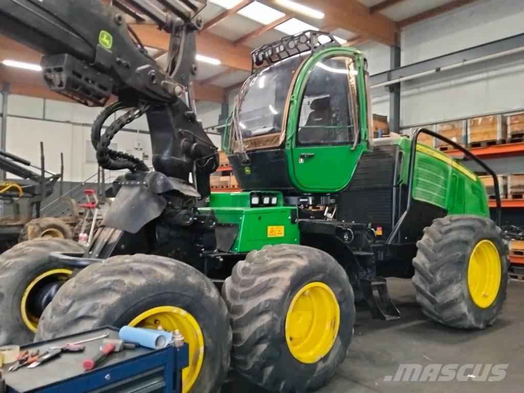 John Deere 1270 E حصادات