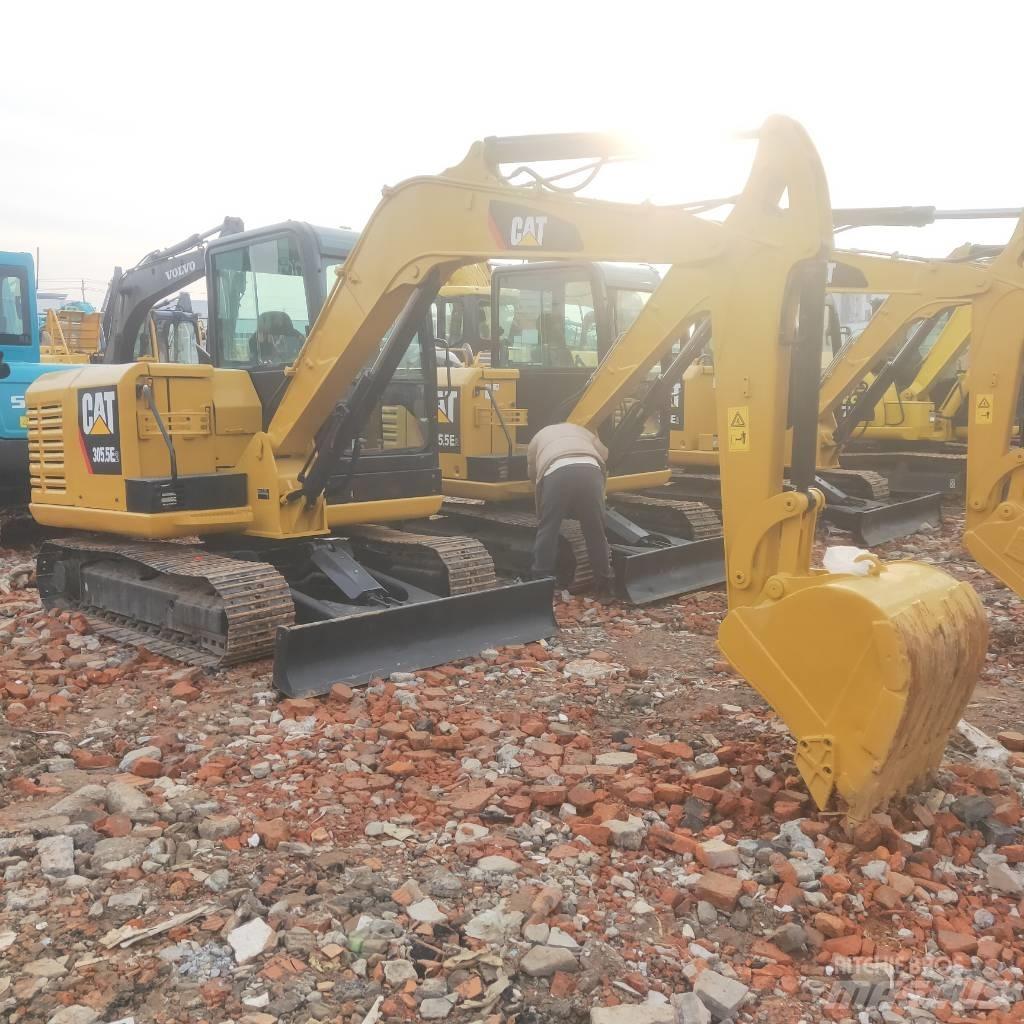 CAT 305.5E حفارات زحافة