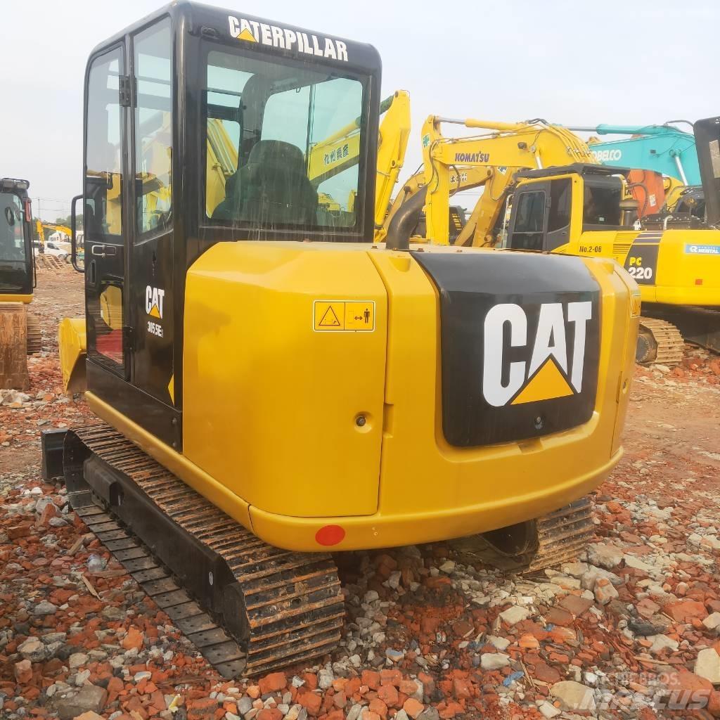 CAT 305.5E حفارات زحافة