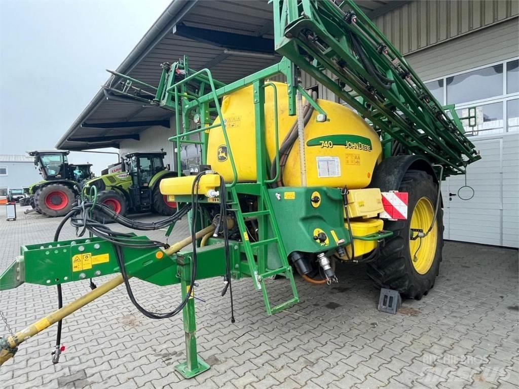 John Deere 740 الرشاشات