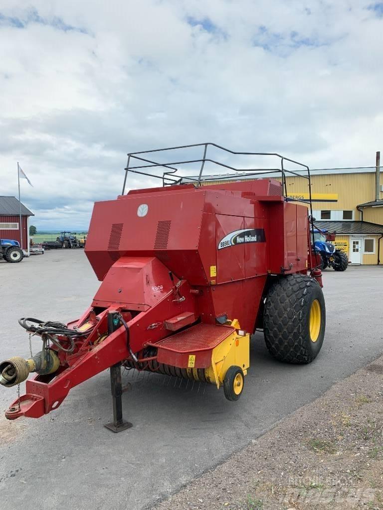 New Holland BB 980 محزمات مربعة