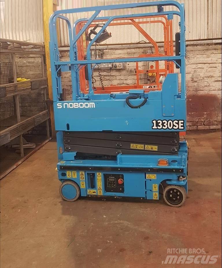 Sinoboom 1330SE رافعات مقصية الشكل