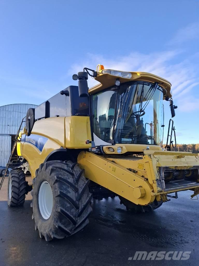 New Holland CX 840 حصادات