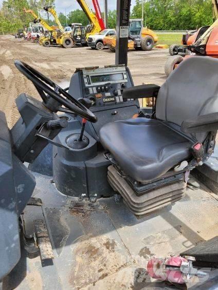 DEERE 310 L لوادر ذات جرافات عكسية