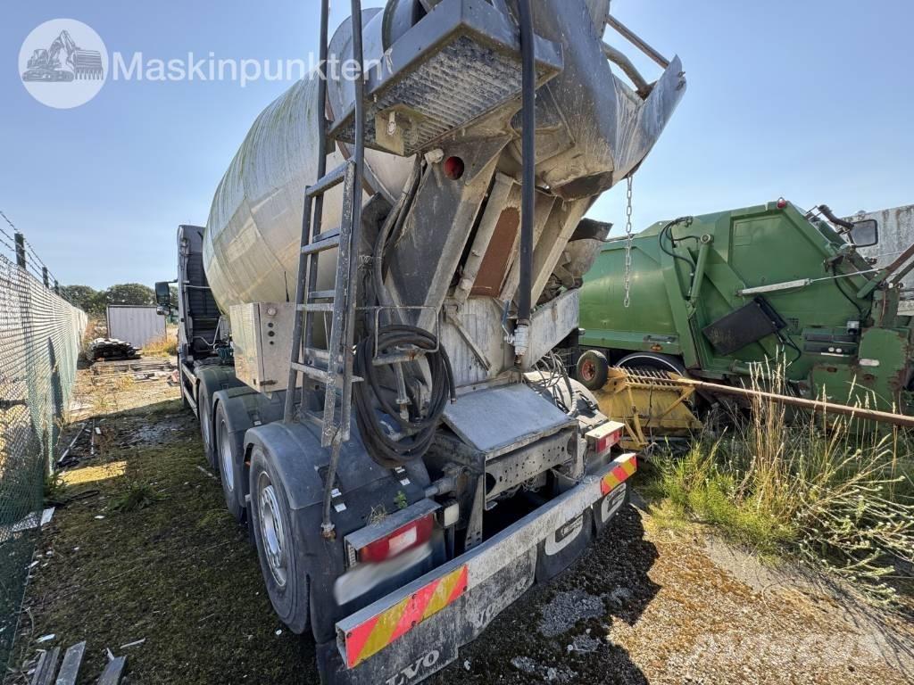 Volvo FM 440 شاحنات خرسانة