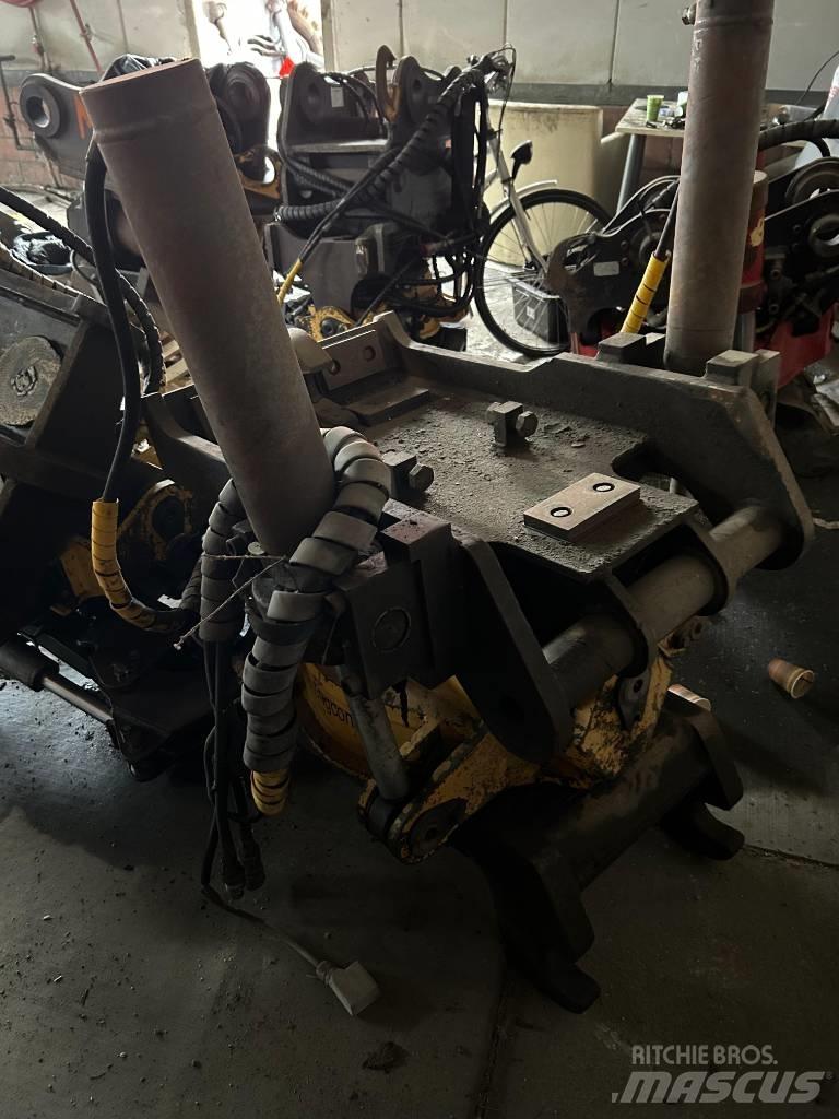 Engcon Tiltrotator دوارات