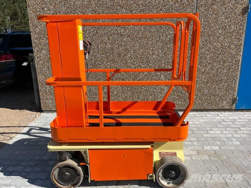 JLG 1230 ES رافعات السارية الرأسية