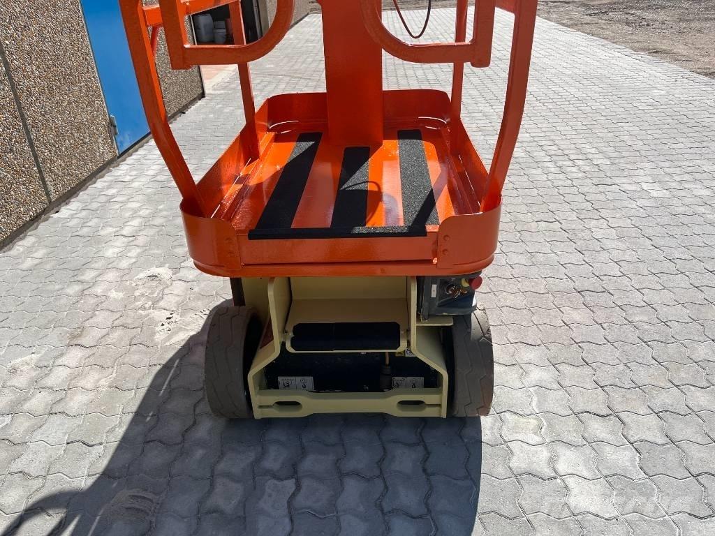 JLG 1230 ES رافعات السارية الرأسية