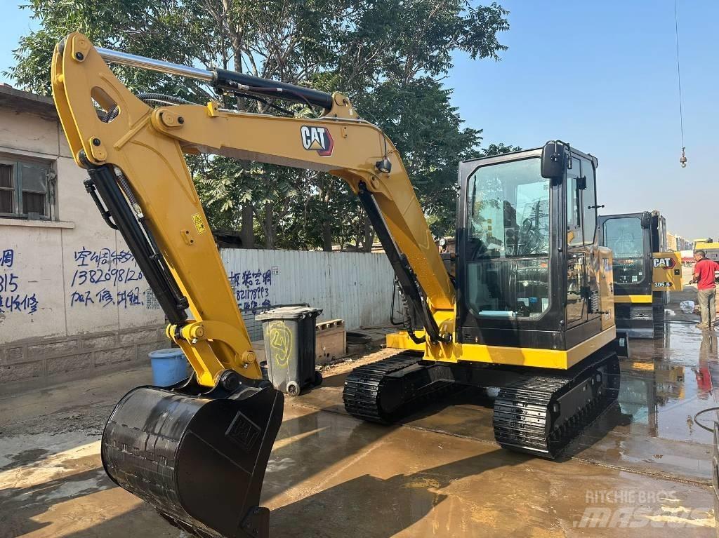 CAT 2024 CAT 305.5 حفارات صغيرة أقل من 7 طن (حفارات صغيرة)