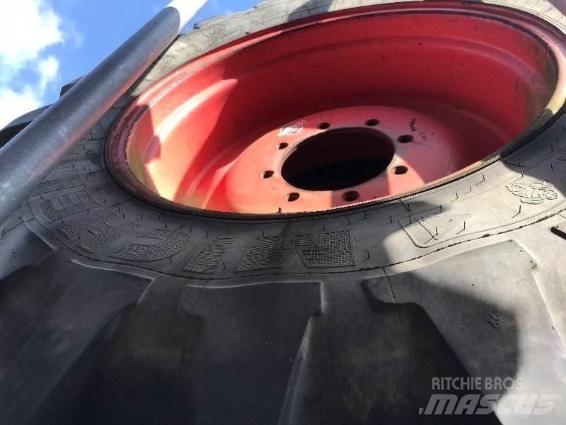 Michelin 16.9 R28 ملحقات أخرى للجرارات
