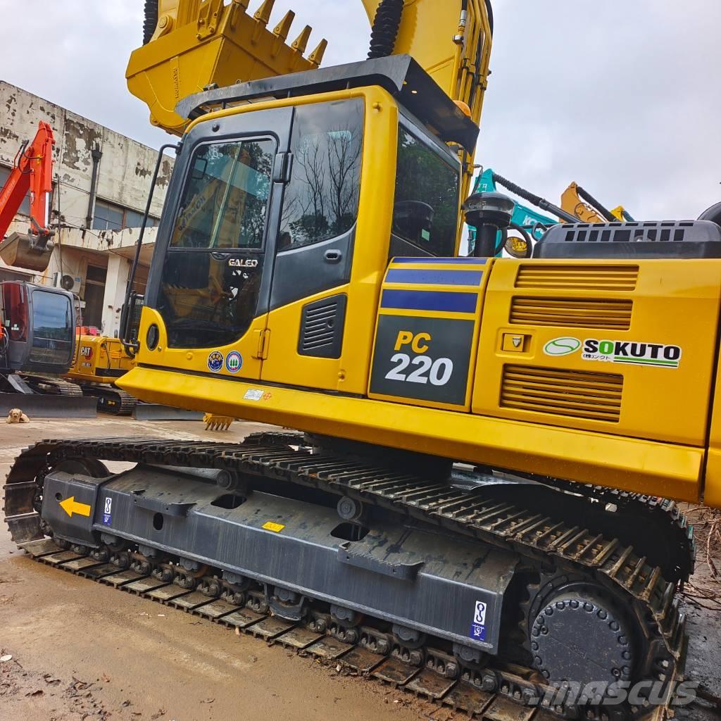 Komatsu PC 220 حفارات زحافة