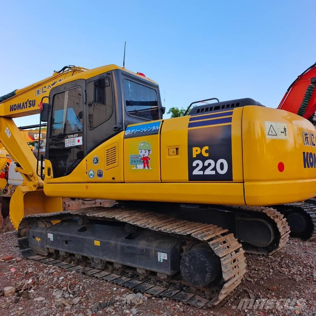 Komatsu PC 220 حفارات زحافة