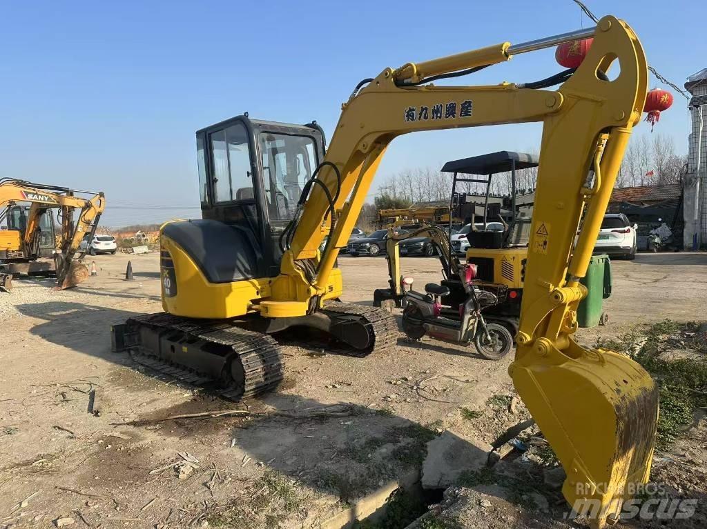 Komatsu PC 40 حفارات صغيرة أقل من 7 طن (حفارات صغيرة)