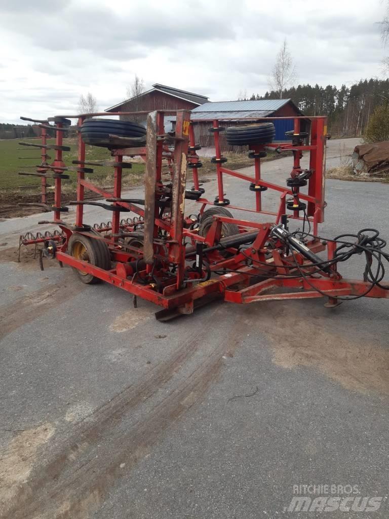 Väderstad NZ 5,0 كاسحات