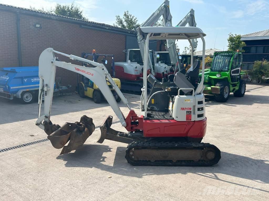 Takeuchi TB 217 R حفارات صغيرة أقل من 7 طن (حفارات صغيرة)