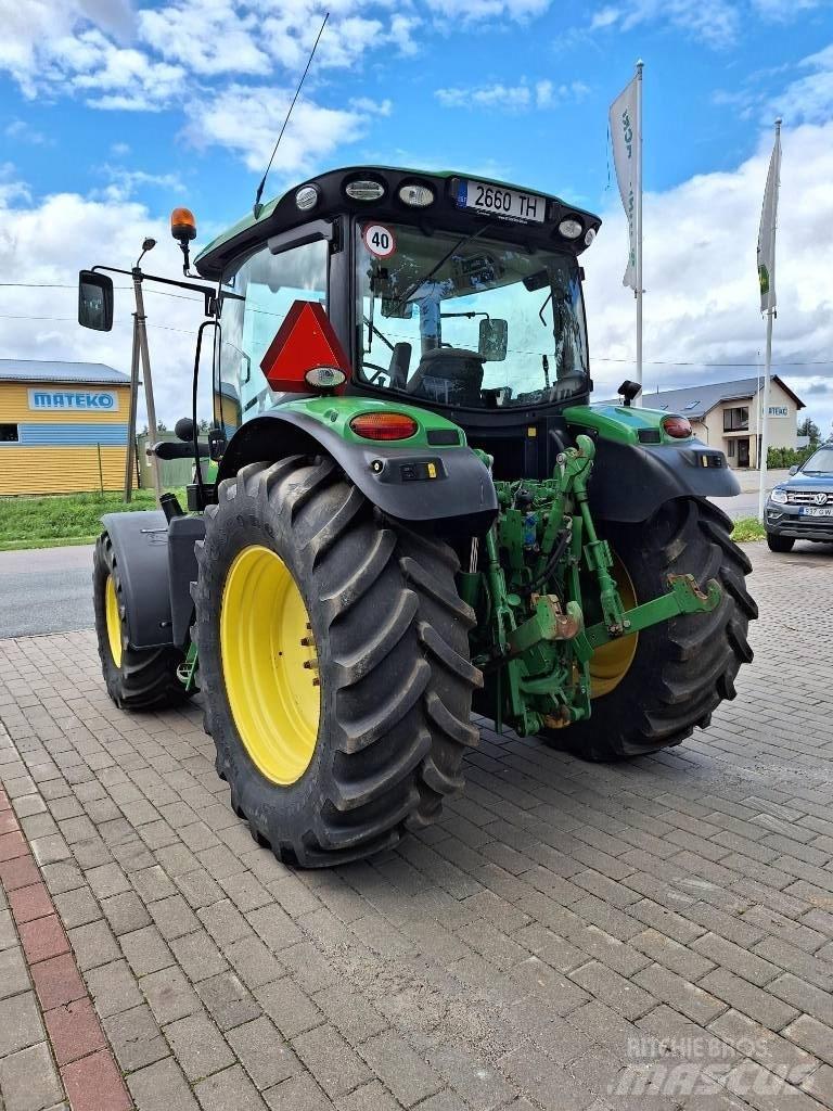 John Deere 6125 R الجرارات