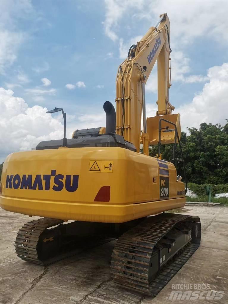 Komatsu PC 200-10 حفارات زحافة