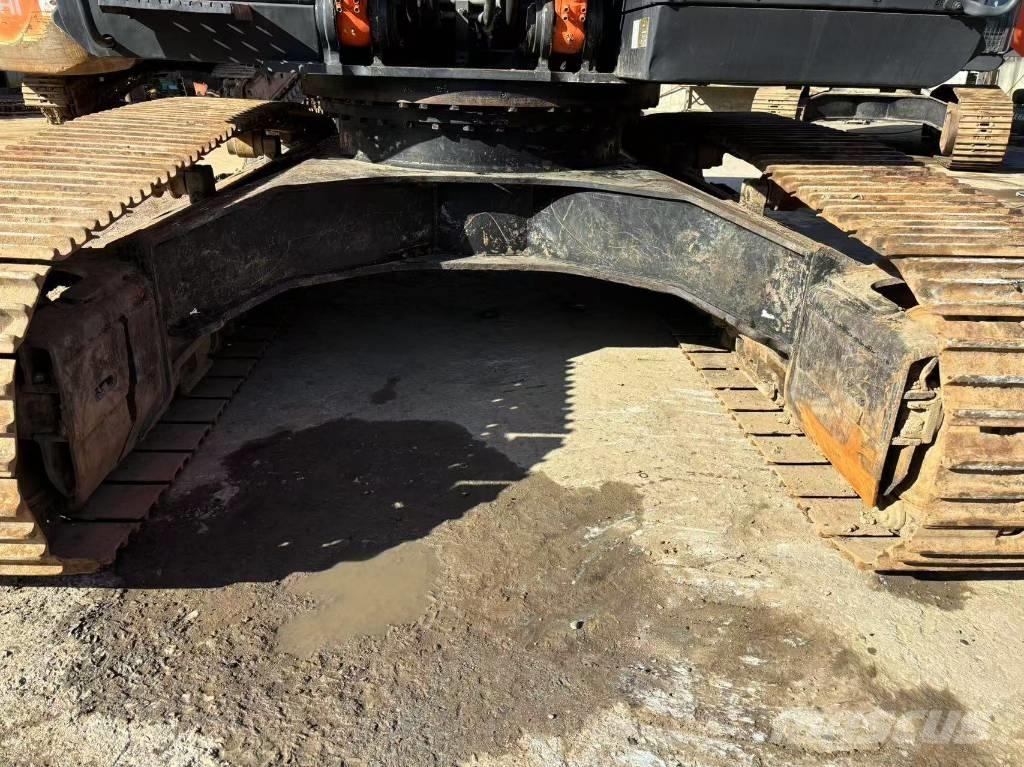 Hitachi ZX 350 حفارات زحافة