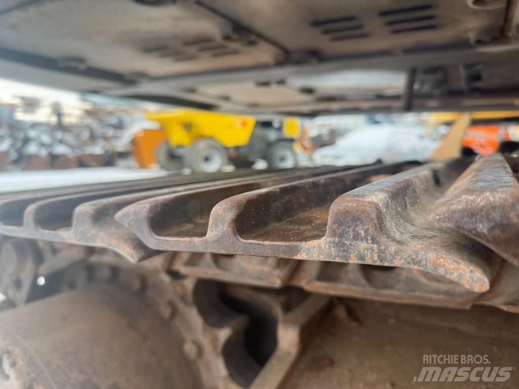 Volvo EC 250 D N L حفارات زحافة