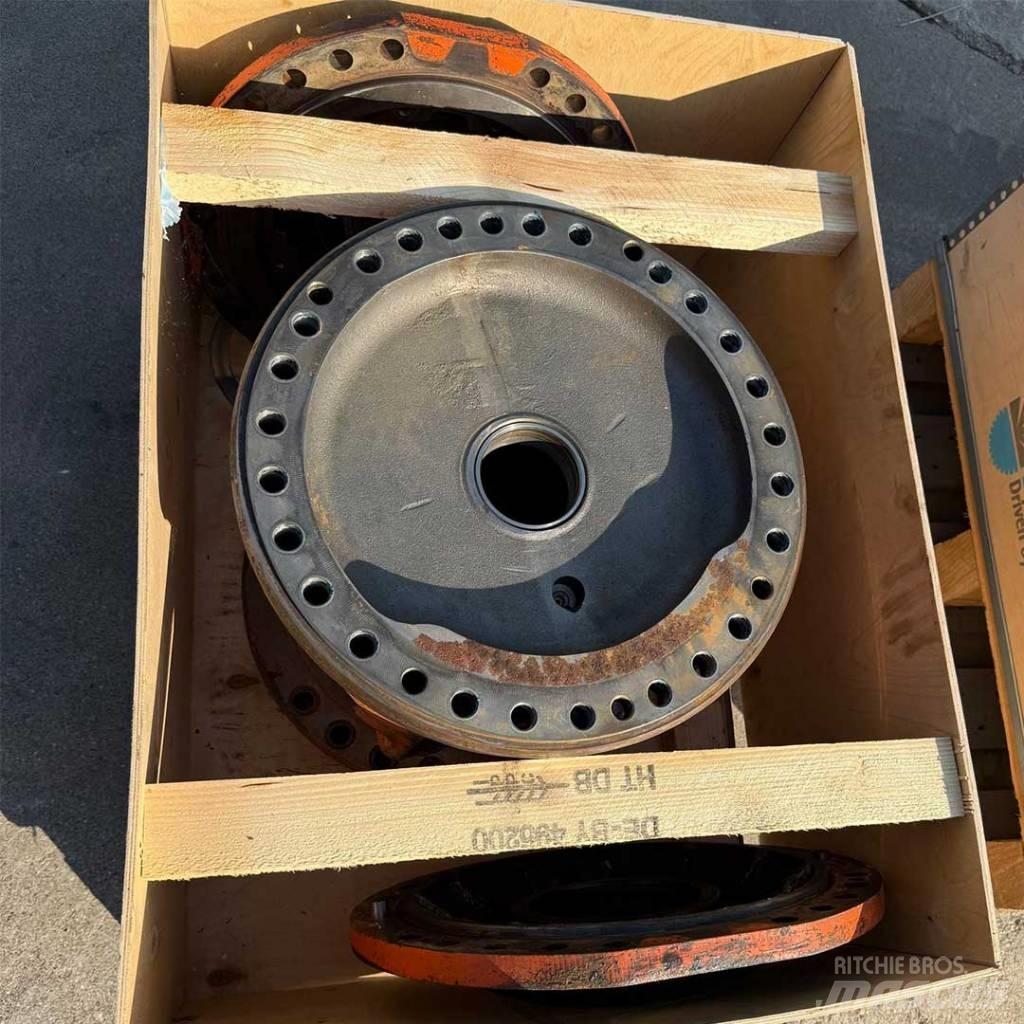  NAF DOOSAN MOXY MT31 أجهزة نقل