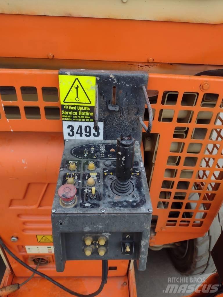 JLG M 4069 رافعات مقصية الشكل