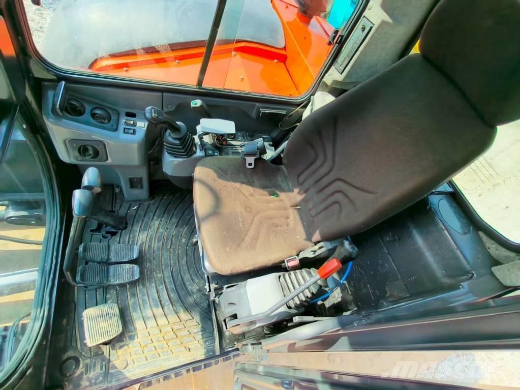 Kubota KX 080 حفارات زحافة