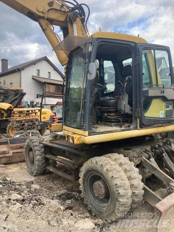 Komatsu PW 170 ES-6K حفارات بعجل