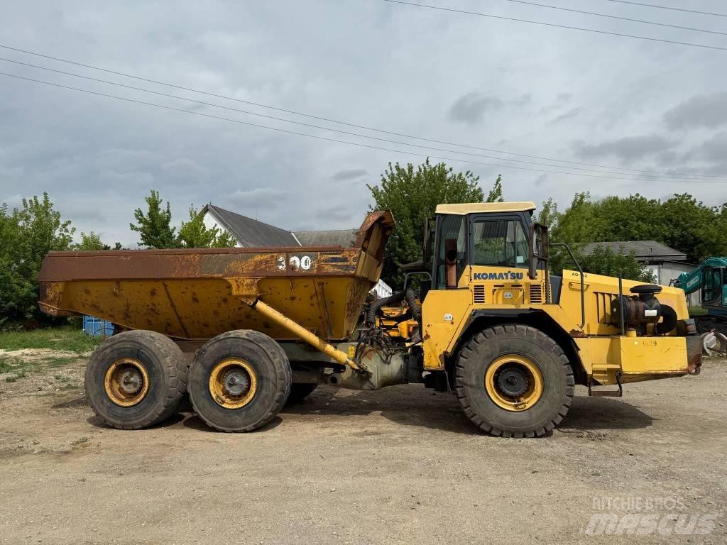 Komatsu HM300-1 ساحبات مفصلية
