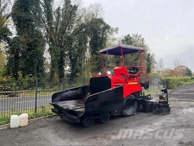 Marini MF 331 معدات السفلتة