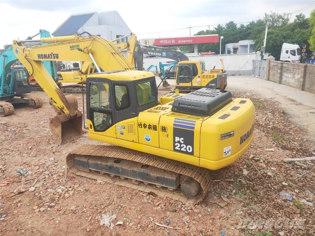 Komatsu PC220-7 حفارات زحافة