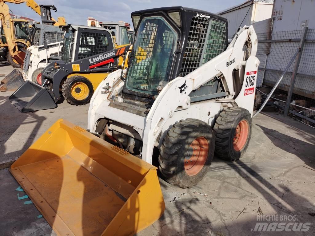 Bobcat S185 لوادر انزلاقية التوجيه