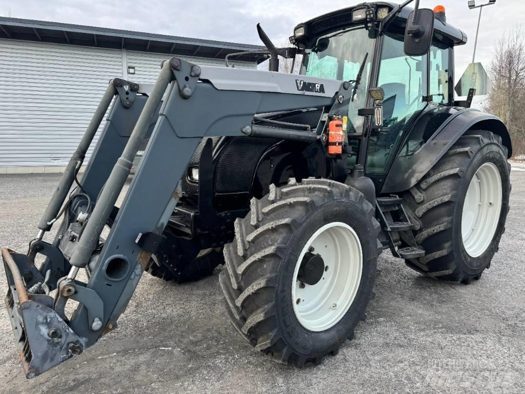 Valtra C 130 الجرارات